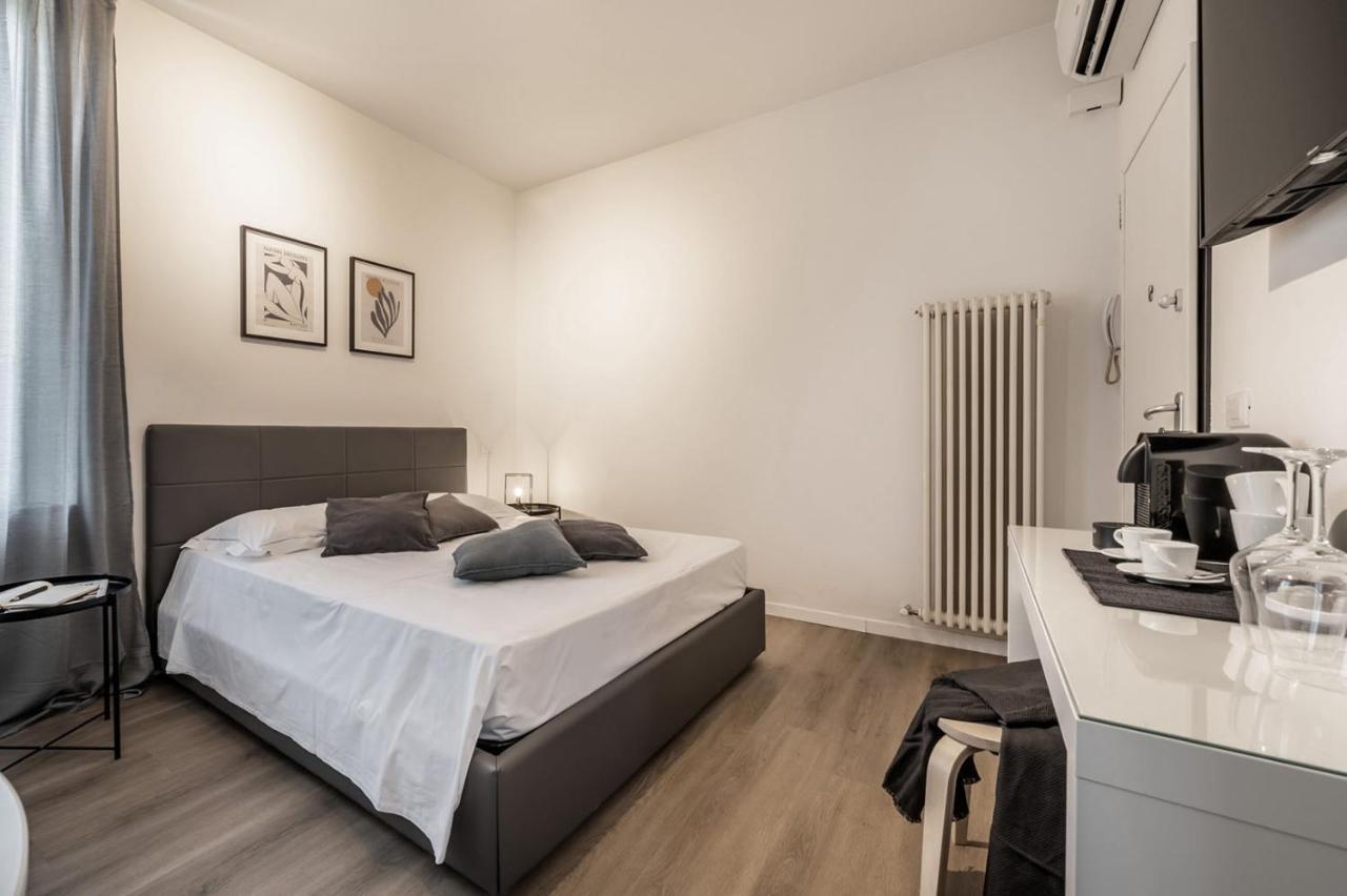 Emilia Suite Essence Modena Luaran gambar