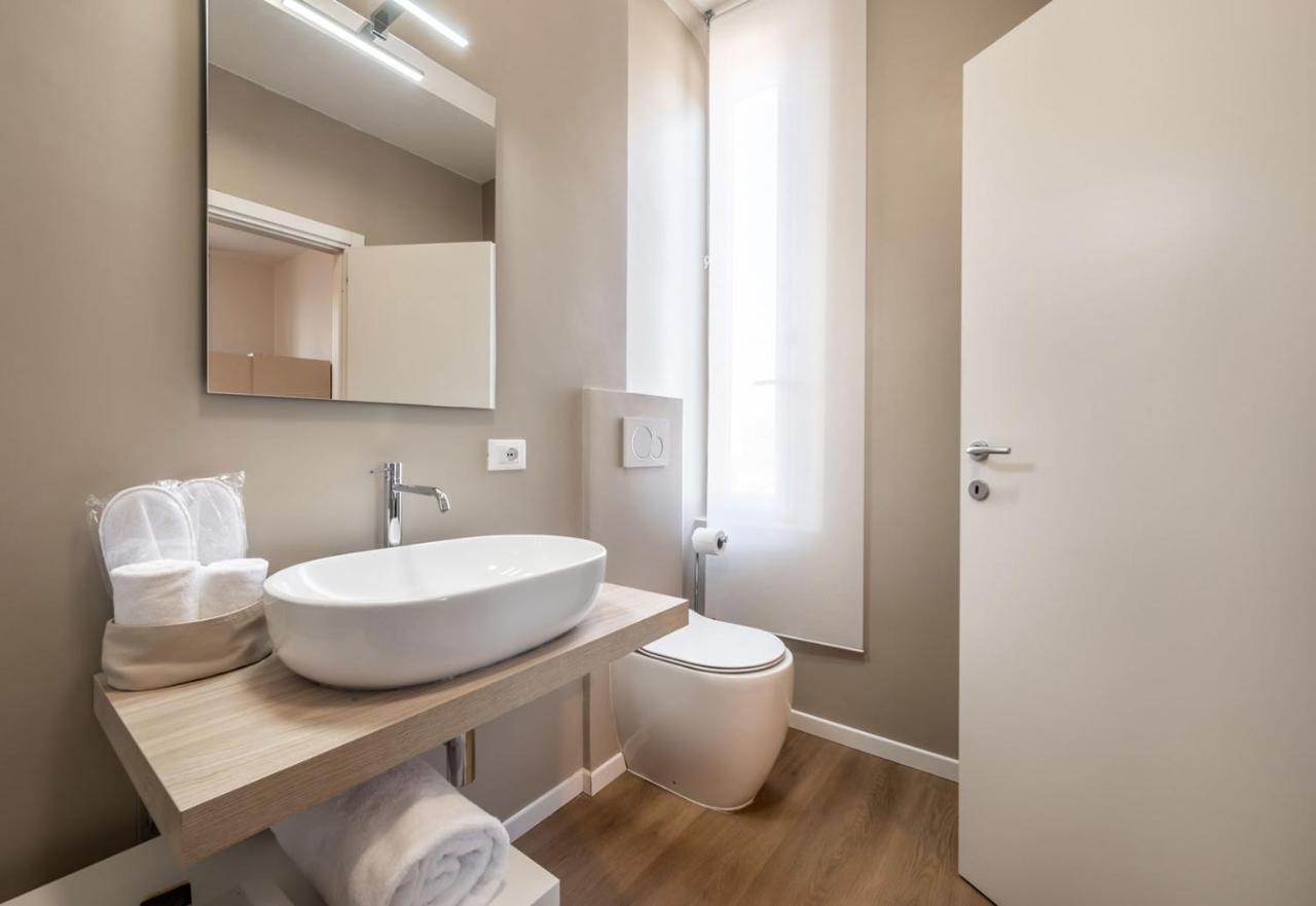 Emilia Suite Essence Modena Luaran gambar